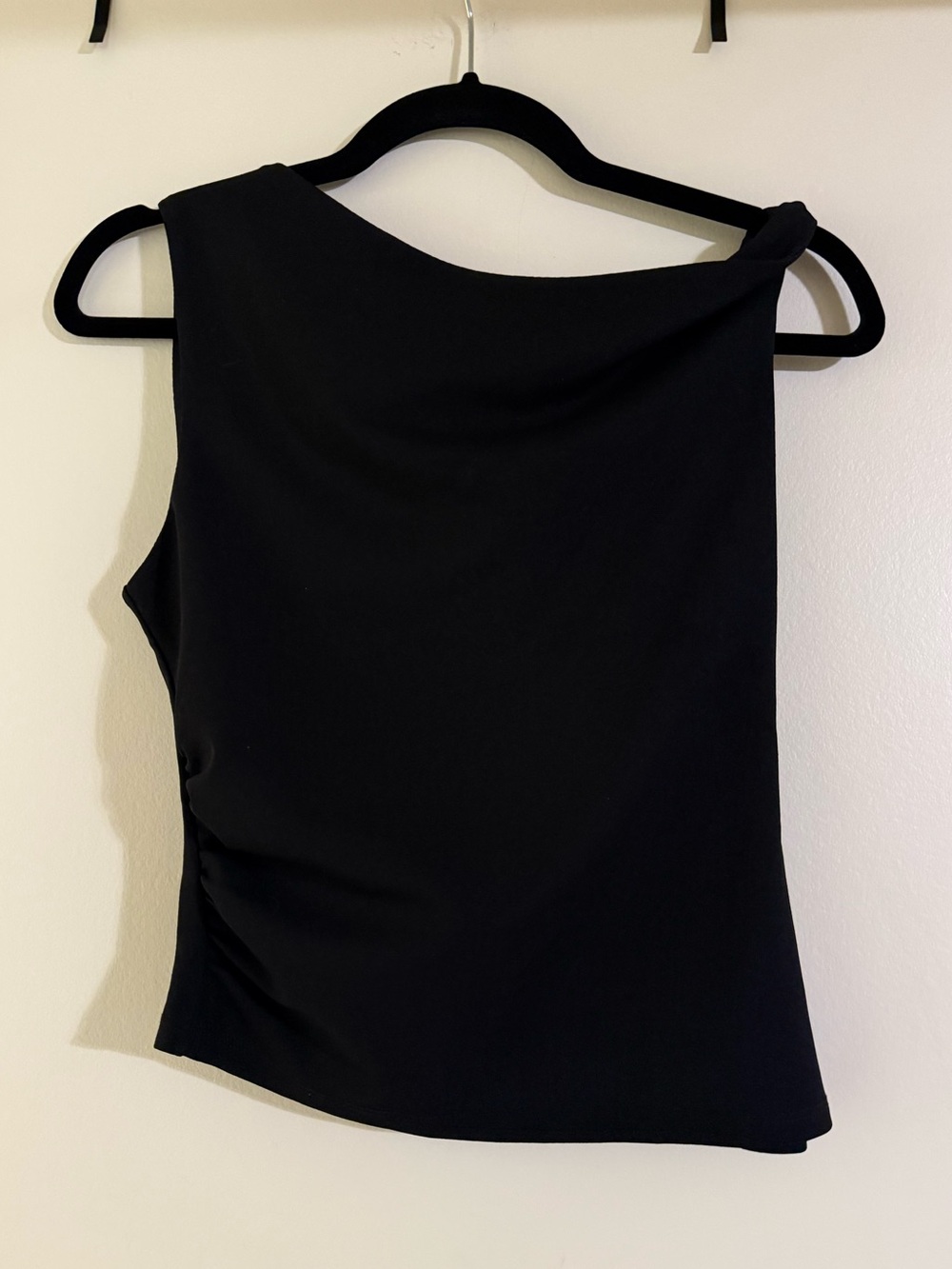 NWT Mango Asymmetrical Fitted Sleeveless Top Black - Picture 3 of 12